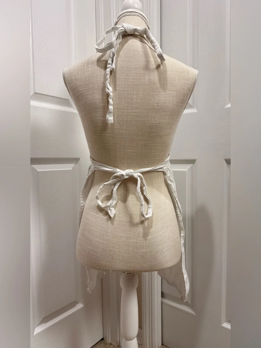 Beautiful White Lace Apron – Cottagecore / Shabby Chic Style size S